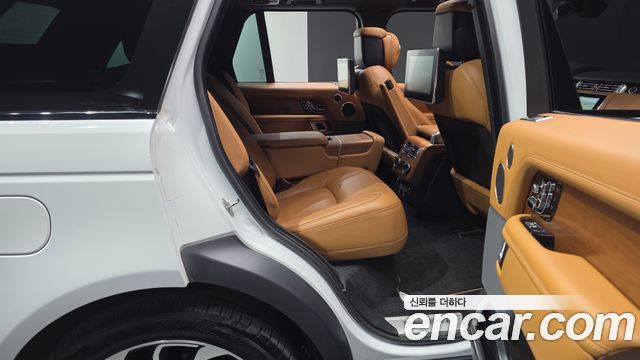 Land Rover Range Rover (IV) D350 AB Disel 2022 — фото 11