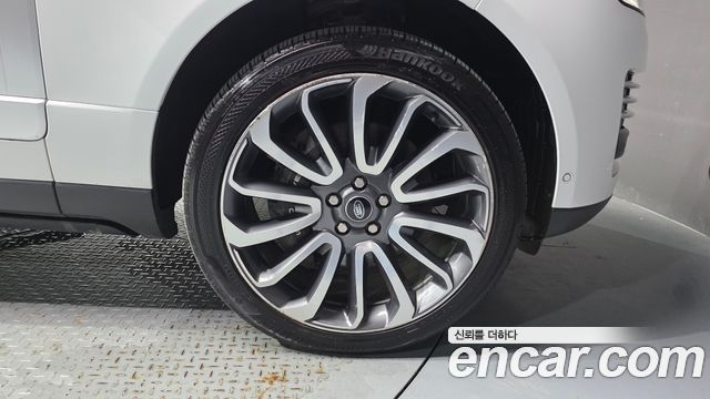 Land Rover Range Rover (IV) D350 AB Disel 2022 — фото 21