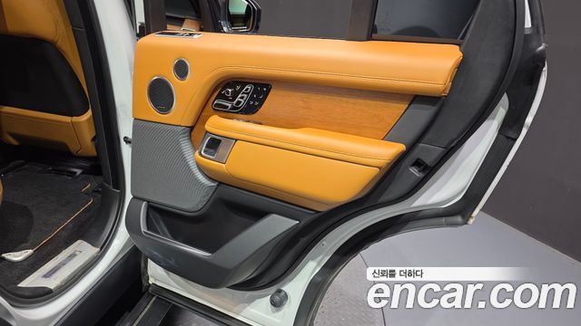 Land Rover Range Rover (IV) D350 AB Disel 2022 — фото 25