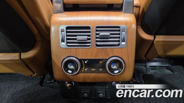 Land Rover Range Rover (IV) D350 AB Disel 2022 — фото 33