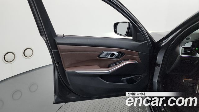BMW 3 Series (G20) 320i M Sport 2022 — фото 24