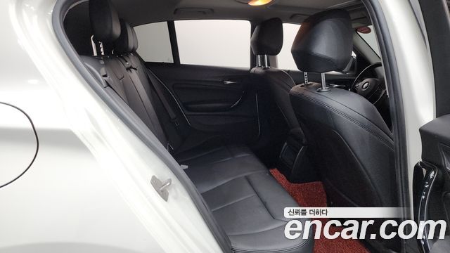 BMW 1 Series (F20) 118d Sport 5Door 2017 — фото 11