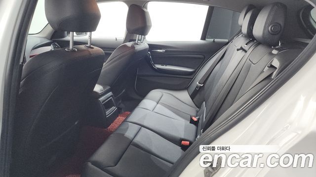 BMW 1 Series (F20) 118d Sport 5Door 2017 — фото 18