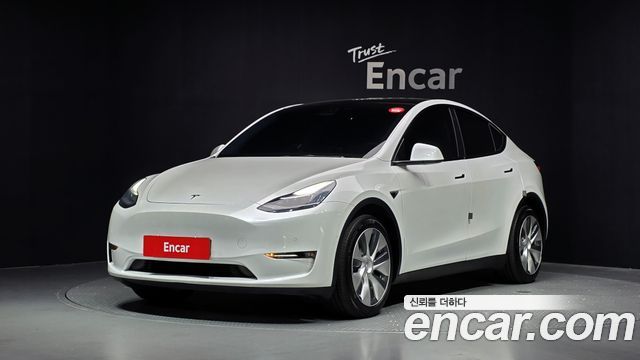 Tesla Model Y Long Range AWD