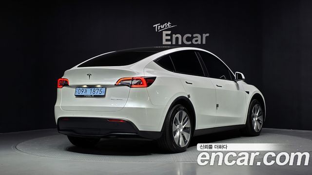 Tesla Model Y Long Range AWD 2021 — фото 2