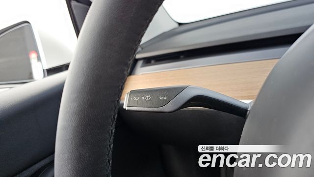 Tesla Model Y Long Range AWD 2021 — фото 28