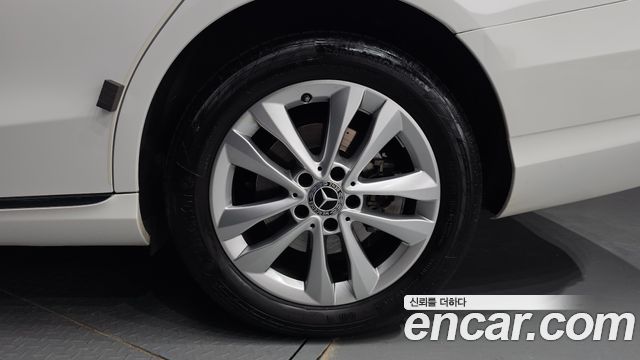 Mercedes-Benz C-Class (W205) C200 Avantgarde 2020 — фото 21