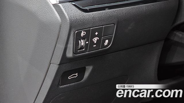 Kia K5 (III) 2.0 Noblesse 2024 — фото 13