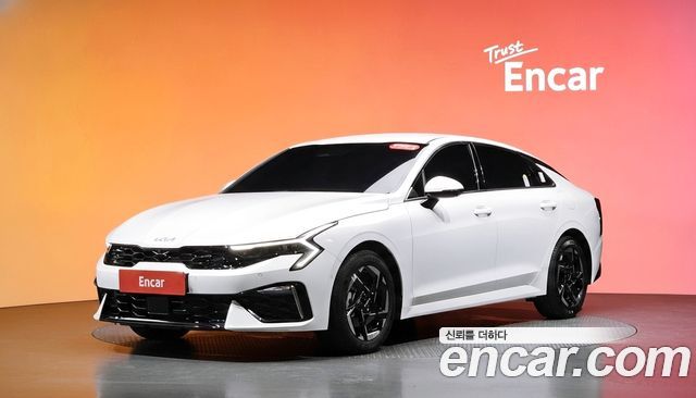 Kia K5 (III) 2.0 Noblesse 2024 — фото 1