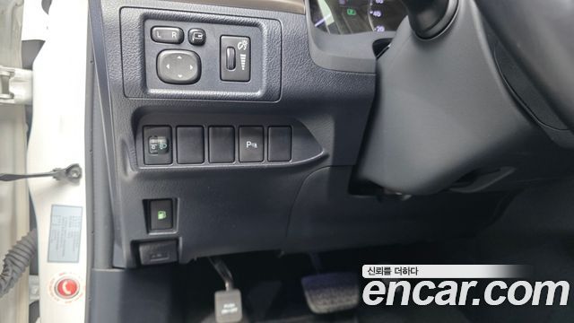 Lexus CT200h 1.8 Supreme ZWA10 2017 — фото 18