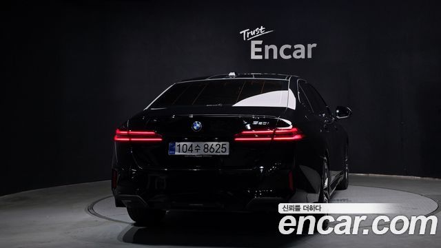 BMW 5 Series (G60) 520i Special Edition 2026 — фото 4