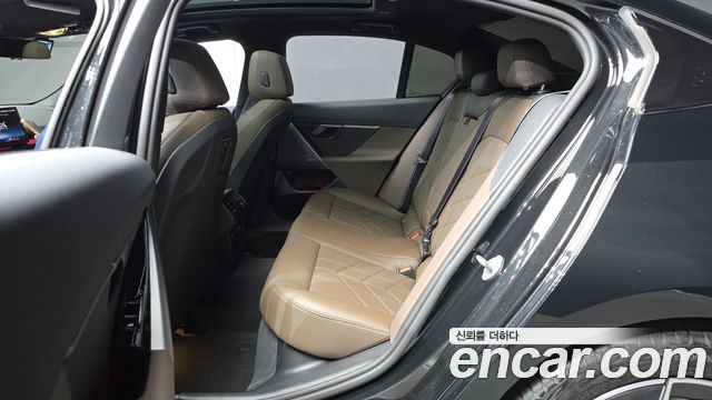 BMW 5 Series (G60) 520i Special Edition 2026 — фото 12