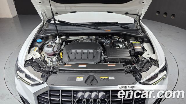Audi Q3 (F3) 40 TFSI Quattro Premium 2024 — фото 6
