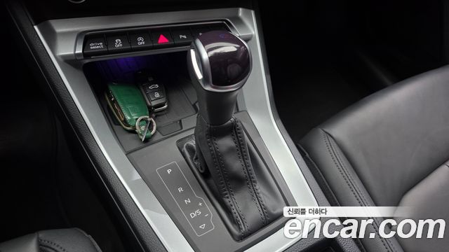 Audi Q3 (F3) 40 TFSI Quattro Premium 2024 — фото 9