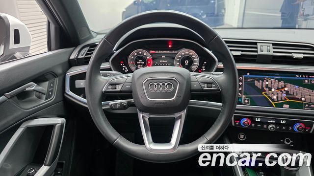 Audi Q3 (F3) 40 TFSI Quattro Premium 2024 — фото 13