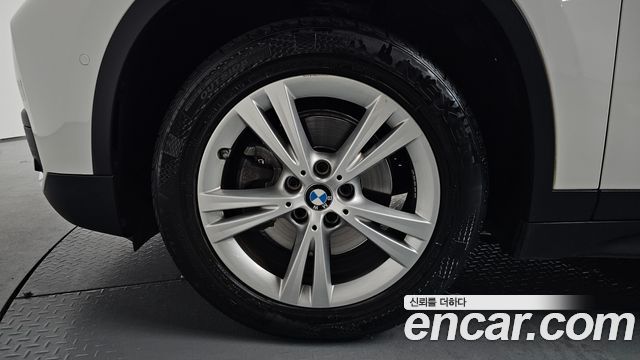 BMW X1 (F48) xDrive 18d 2017 — фото 5