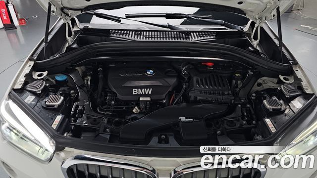 BMW X1 (F48) xDrive 18d 2017 — фото 6