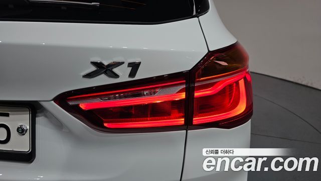 BMW X1 (F48) xDrive 18d 2017 — фото 29