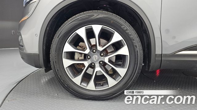 Renault Korea QM6 Diesel 2WD RE Signature 2017 — фото 5