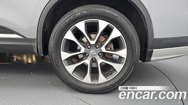 Renault Korea QM6 Diesel 2WD RE Signature 2017 — фото 21