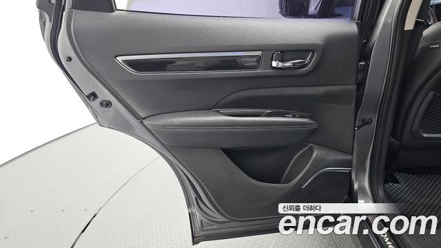 Renault Korea QM6 Diesel 2WD RE Signature 2017 — фото 25