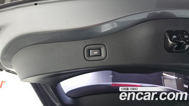 Renault Korea QM6 Diesel 2WD RE Signature 2017 — фото 31