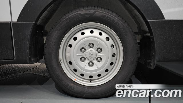 Hyundai ST1 Cargo Premium 2026 — фото 21