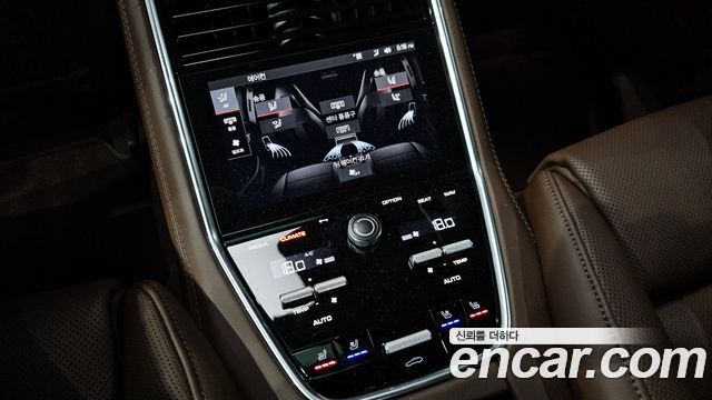 Porsche Panamera (971) 2.9 AWD E-Hybrid Platinum Edition 2023 — фото 20