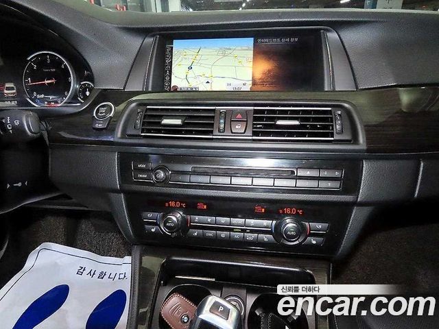 BMW 5 Series (F10) 520d Luxury Plus 2016 — фото 15