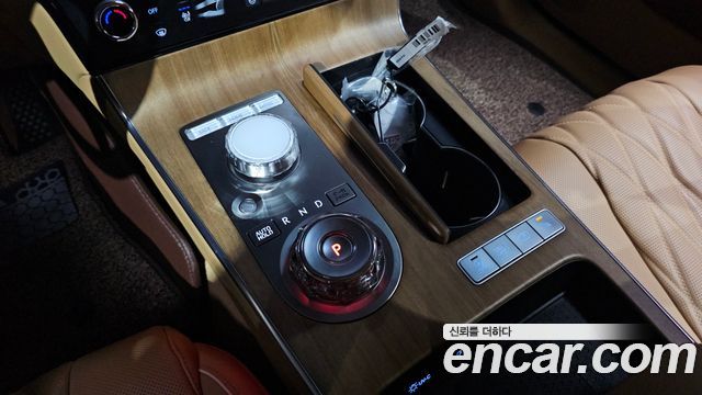 Genesis G80 (RG3) Gasoline 2.5 Turbo AWD 2025 — фото 9