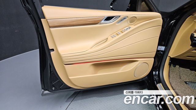 Genesis G80 (RG3) Gasoline 2.5 Turbo AWD 2025 — фото 24