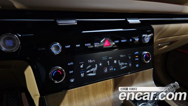 Genesis G80 (RG3) Gasoline 2.5 Turbo AWD 2025 — фото 28