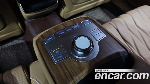 Genesis G80 (RG3) Gasoline 2.5 Turbo AWD 2025 — фото 30