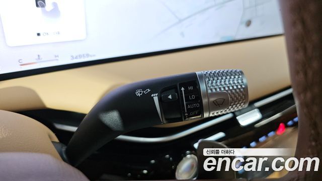 Genesis G80 (RG3) Gasoline 2.5 Turbo AWD 2025 — фото 32