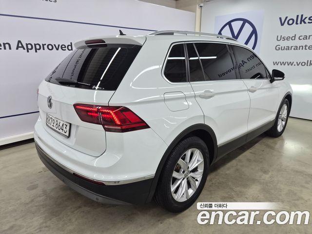 Volkswagen Tiguan (II) 2.0 TDI Premium 2020 — фото 2