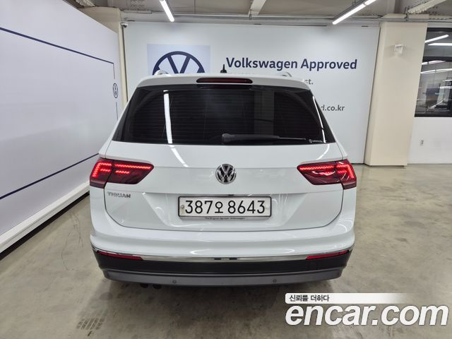 Volkswagen Tiguan (II) 2.0 TDI Premium 2020 — фото 4