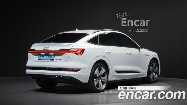 Audi e-tron 55 Quattro Sportback 2021 — фото 2