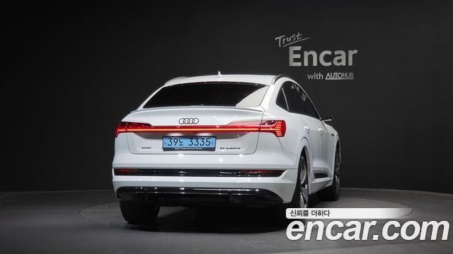 Audi e-tron 55 Quattro Sportback 2021 — фото 4