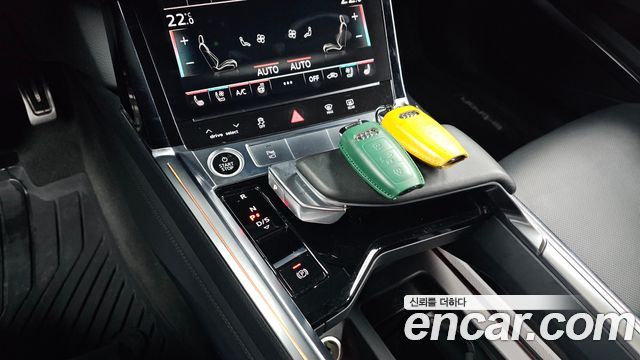 Audi e-tron 55 Quattro Sportback 2021 — фото 9