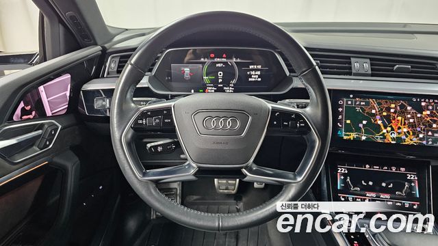 Audi e-tron 55 Quattro Sportback 2021 — фото 12