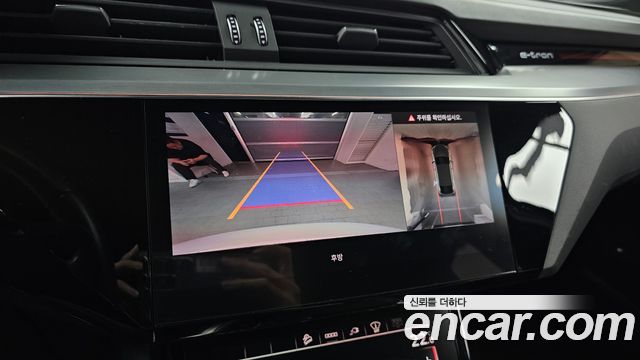 Audi e-tron 55 Quattro Sportback 2021 — фото 13