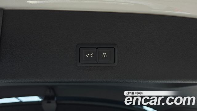 Audi e-tron 55 Quattro Sportback 2021 — фото 15