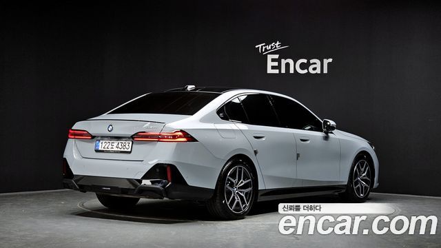 BMW 5 Series (G60) 520i Special Edition 2026 — фото 2