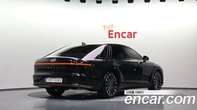 Hyundai Grandeur (GN7) 3,5 Gasoline 4WD Calligraphy 2025 — фото 2