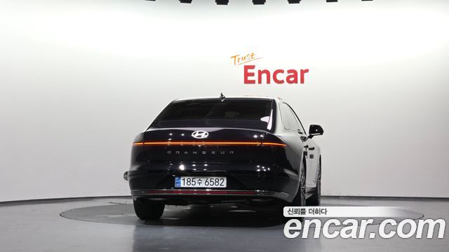 Hyundai Grandeur (GN7) 3,5 Gasoline 4WD Calligraphy 2025 — фото 4