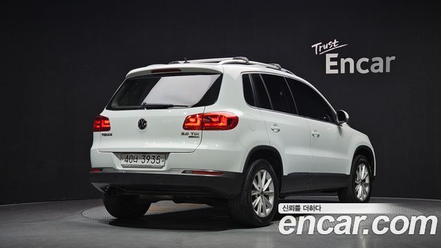 Volkswagen Tiguan 2.0 TDI Comfort 5N 2015 — фото 2