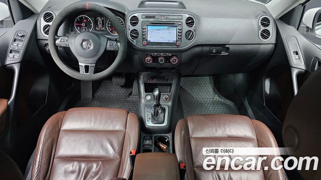Volkswagen Tiguan 2.0 TDI Comfort 5N 2015 — фото 7