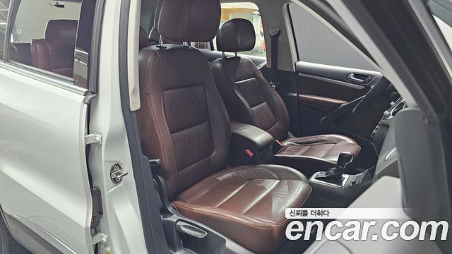 Volkswagen Tiguan 2.0 TDI Comfort 5N 2015 — фото 11