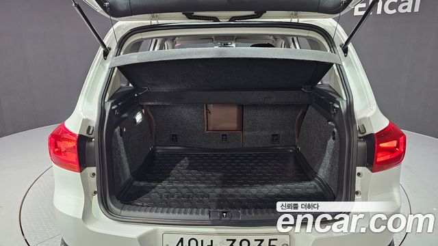Volkswagen Tiguan 2.0 TDI Comfort 5N 2015 — фото 20