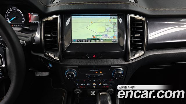Ford Ranger (III) 2.0 Wildtrack 2021 — фото 12